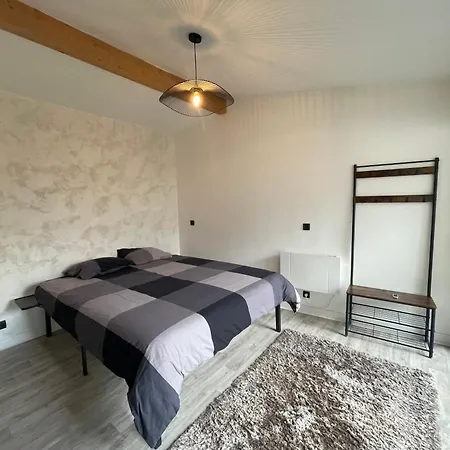Apartment 3 A La Meme Adresse *